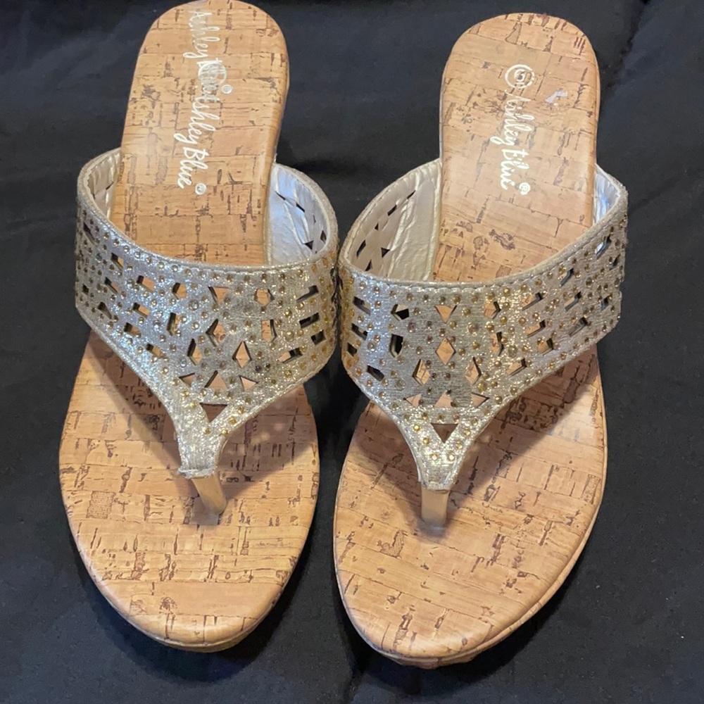 Ashley Blue Metallic Gold Laser Cut Cork Wedge Sandals - Size 6 GUC